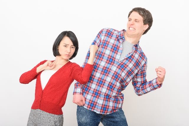 職場の しつこい男 その特徴からわかる対処法とは アイスピ